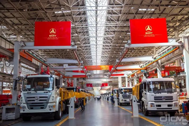 戰(zhàn)疫不忘生產(chǎn),三一重起智能工廠逐步復(fù)工--高空作業(yè)機(jī)械機(jī)械動(dòng)態(tài)-高空